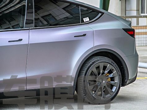 特斯拉Model Y 卡普里灰紫改色膜 效果图