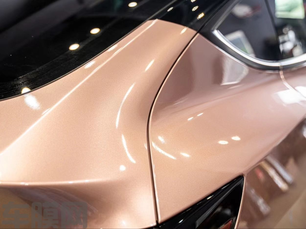 特斯拉Model Y 水晶冰莓粉改色膜 效果图