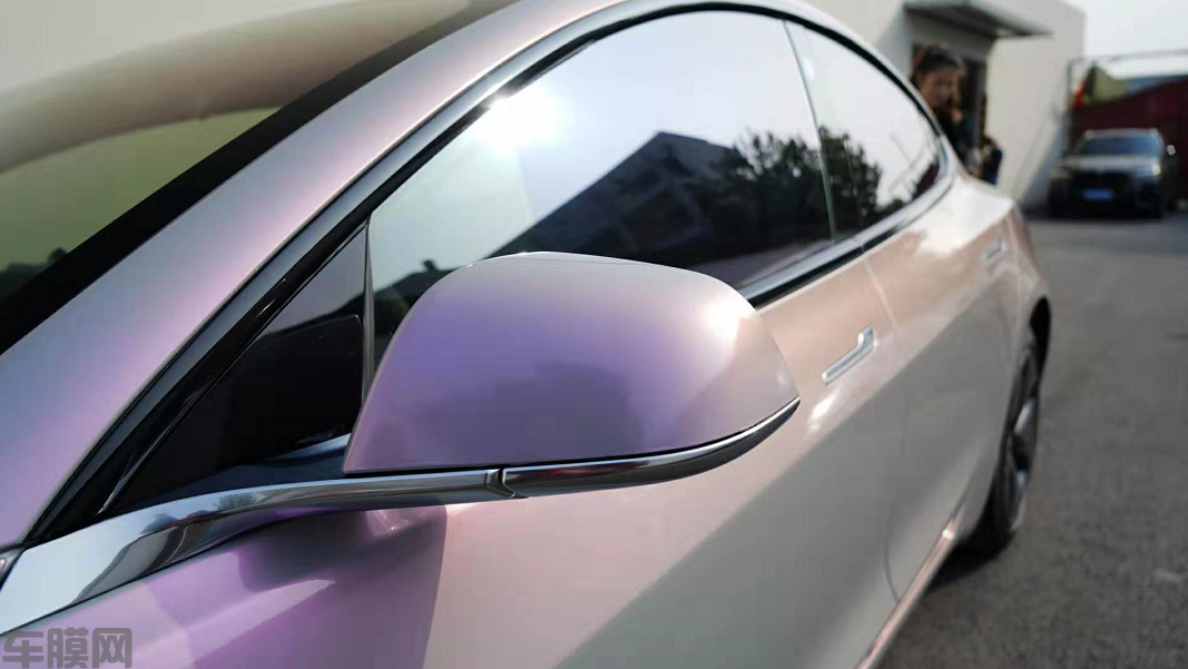 将极简主义坚持到底 特斯拉Model 3改色灰魅紫
