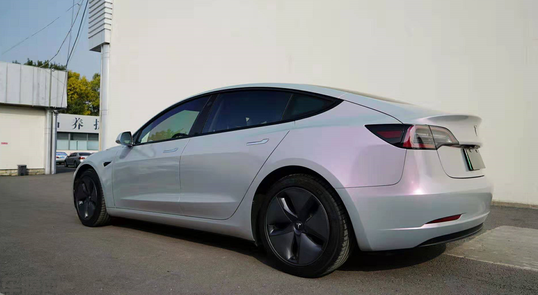 将极简主义坚持到底 特斯拉Model 3改色灰魅紫