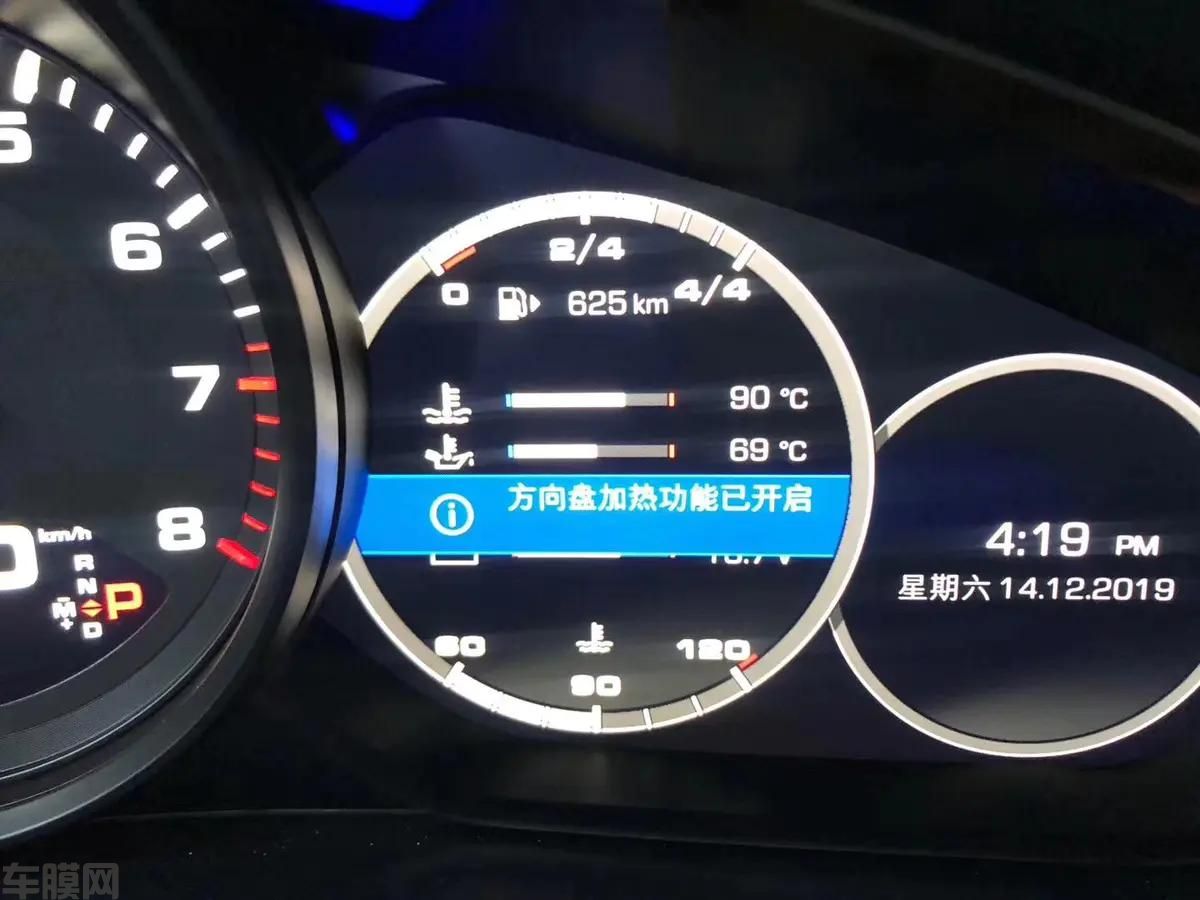 石家庄保时捷卡宴改装原厂碳纤维方向盘