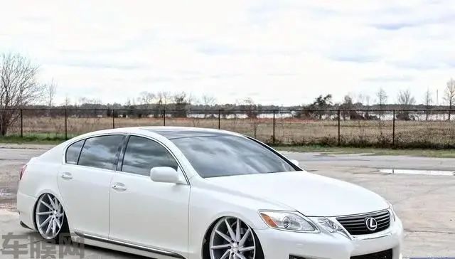 4-201006130SWL.jpg