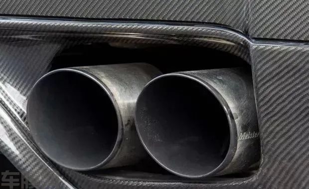 4-201006131U9110.jpg
