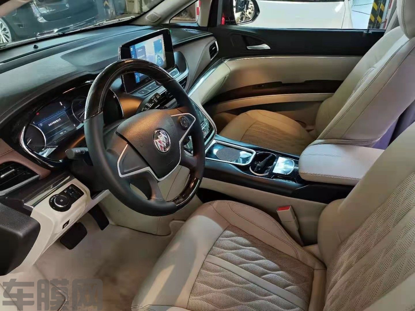 4-220330222QNX.jpeg